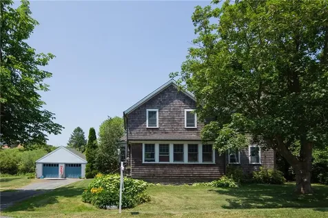 201 Paradise Avenue Middletown RI 02842