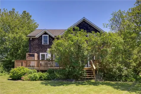 201 Paradise Avenue Middletown RI 02842