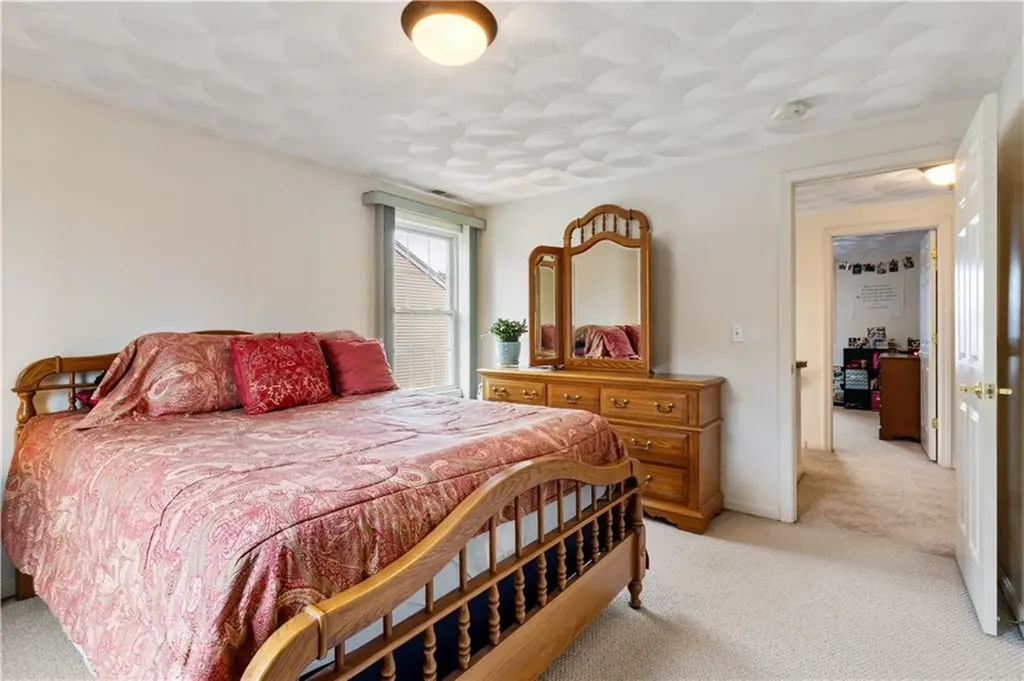 53 Hyde Avenue Pawtucket RI 02861
