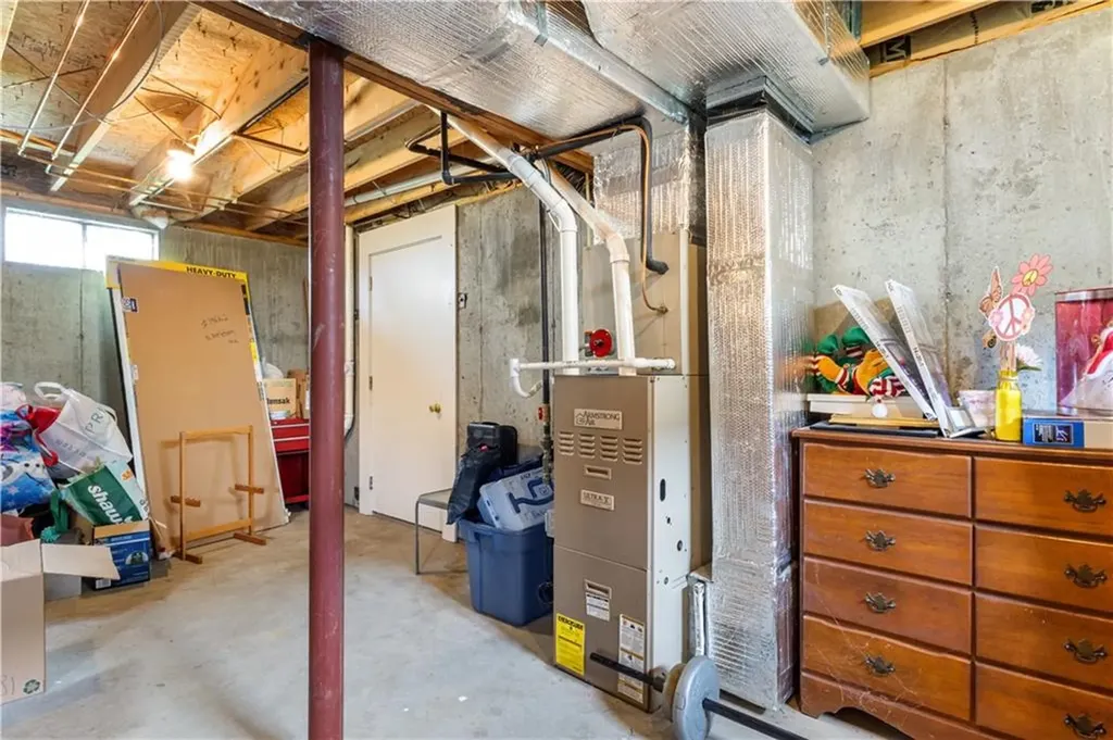 53 Hyde Avenue Pawtucket RI 02861