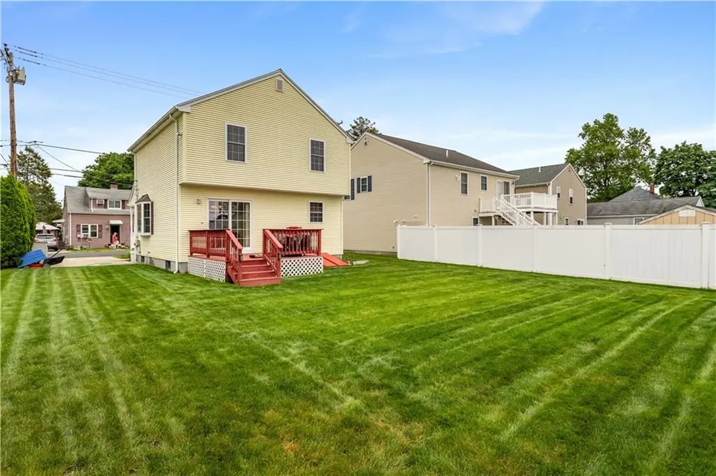53 Hyde Avenue Pawtucket RI 02861