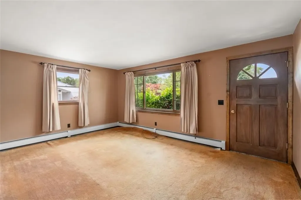19 Cindy Lane Coventry RI 02816