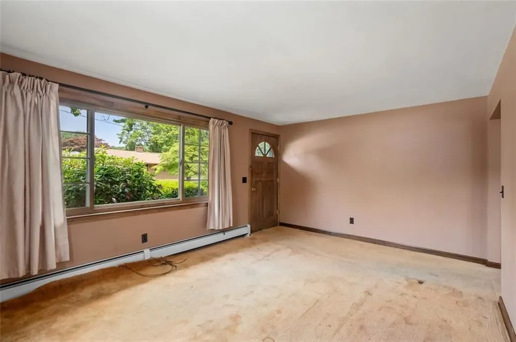 19 Cindy Lane Coventry RI 02816