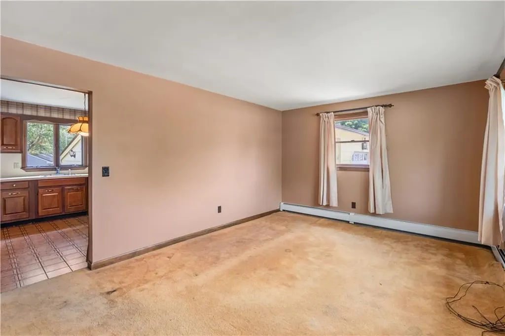 19 Cindy Lane Coventry RI 02816