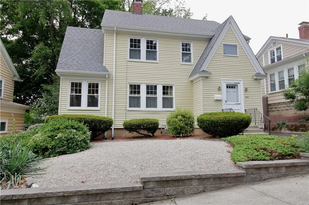 53 Dexterdale Road Providence RI 02906
