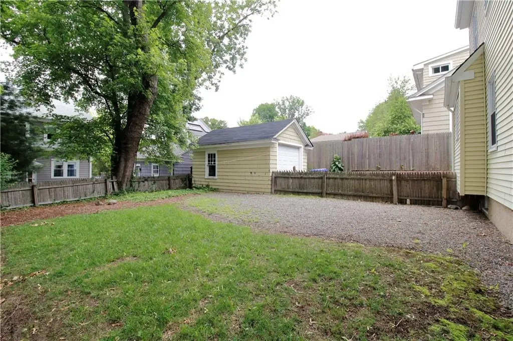 53 Dexterdale Road Providence RI 02906