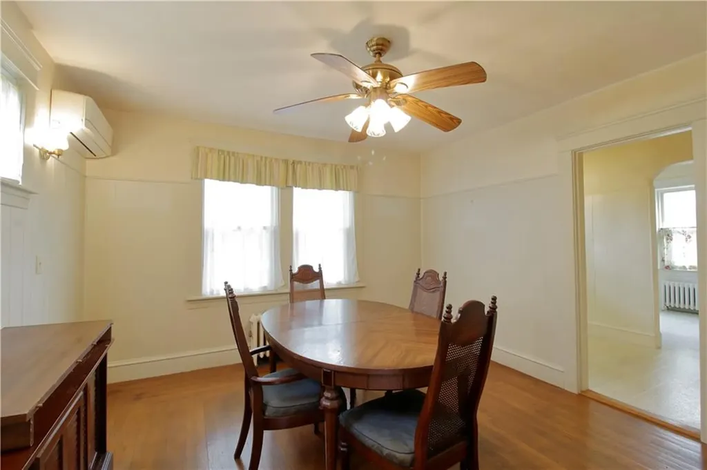 53 Dexterdale Road Providence RI 02906