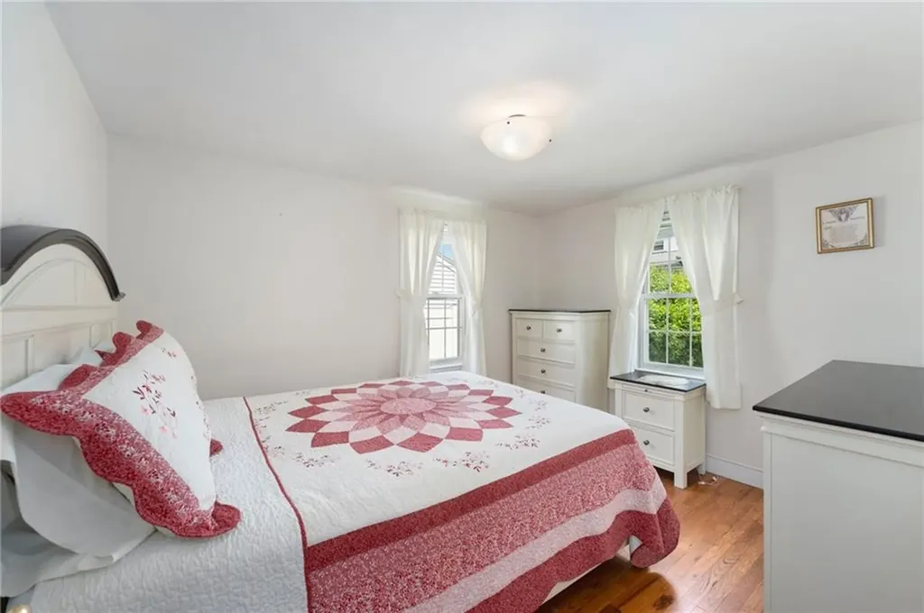 59 Massachusetts Avenue Warwick RI 02888