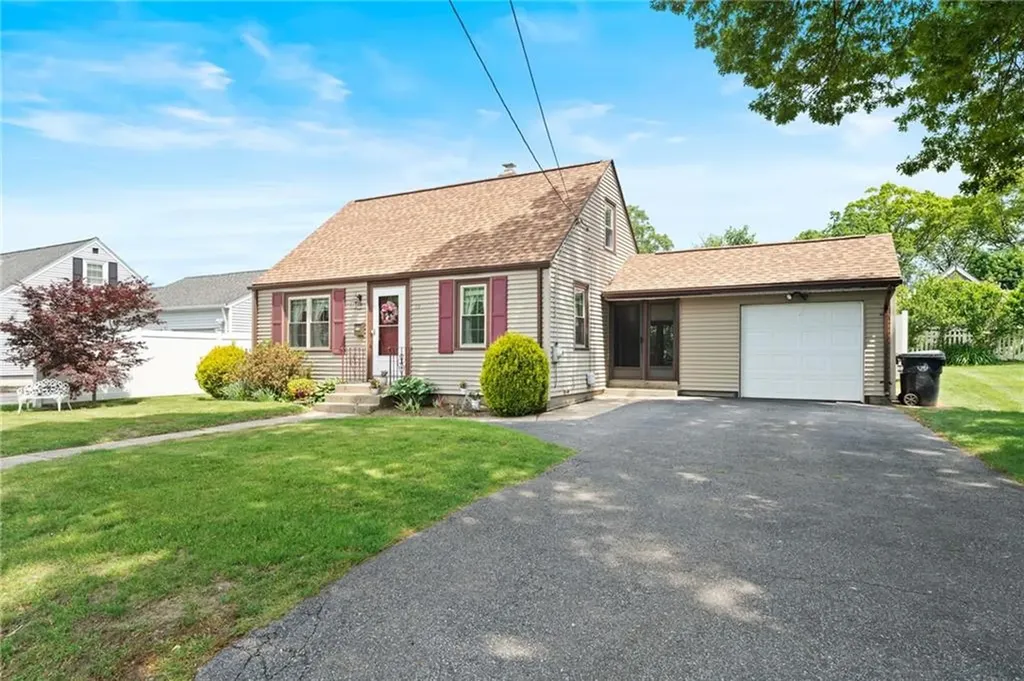 59 Massachusetts Avenue Warwick RI 02888