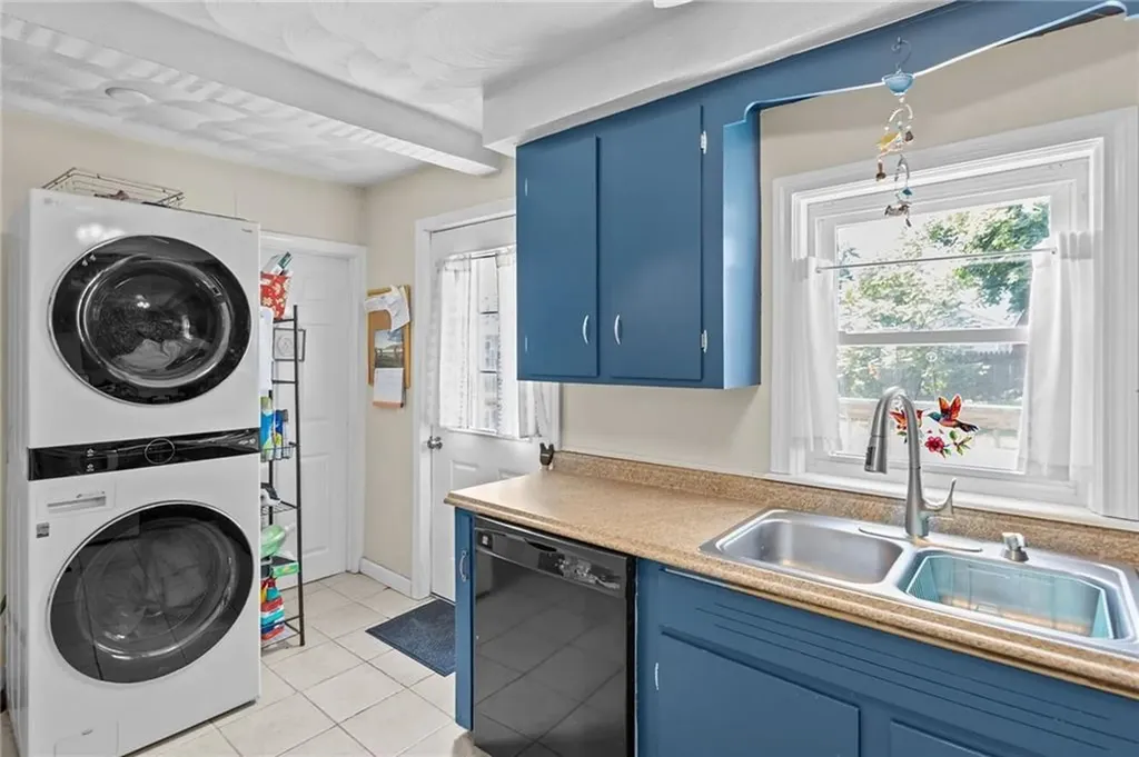 54 Hazard Avenue Warwick RI 02889