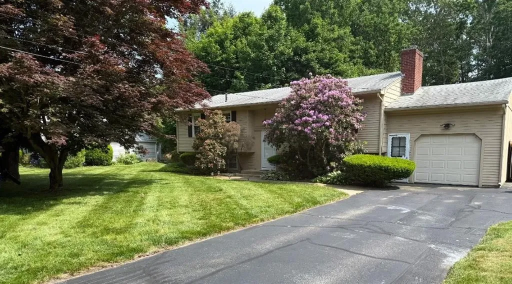 20 Maplewood Drive Coventry RI 02816