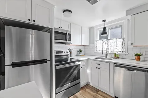 694 Windwood Drive Tiverton RI 02878