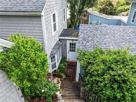 694 Windwood Drive Tiverton RI 02878