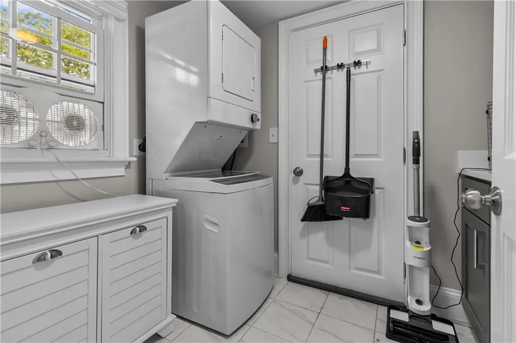 37 Brownell Street Warren RI 02885