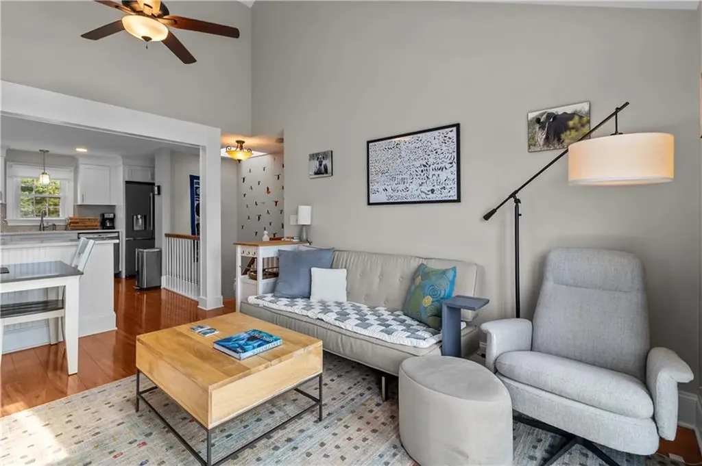 37 Brownell Street Warren RI 02885