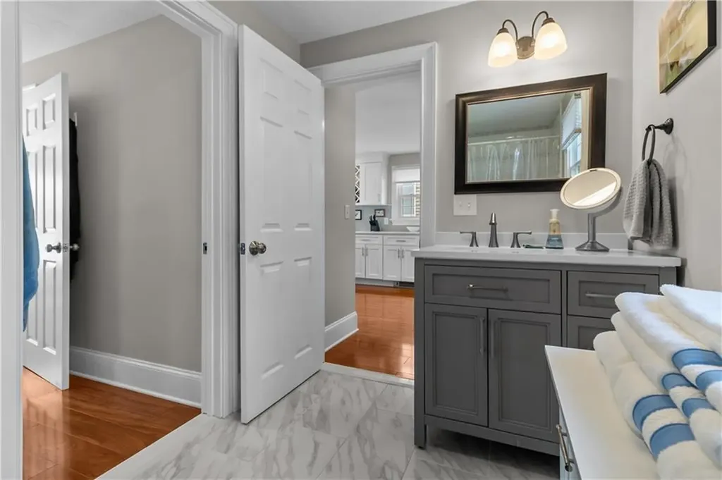 37 Brownell Street Warren RI 02885