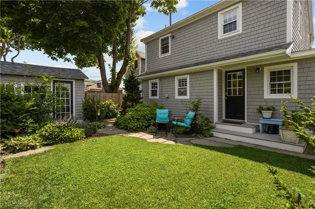 37 Brownell Street Warren RI 02885