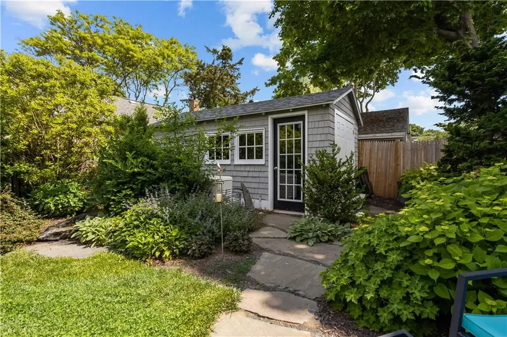 37 Brownell Street Warren RI 02885