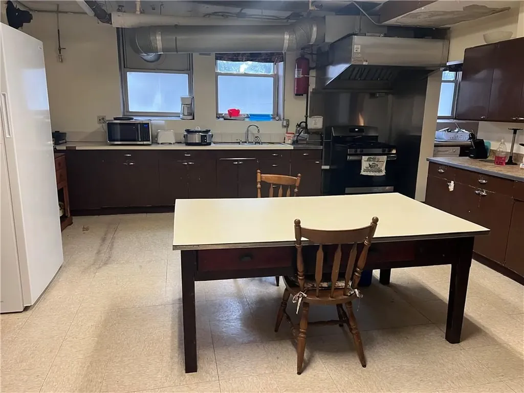 53 Coe Street Woonsocket RI 02895