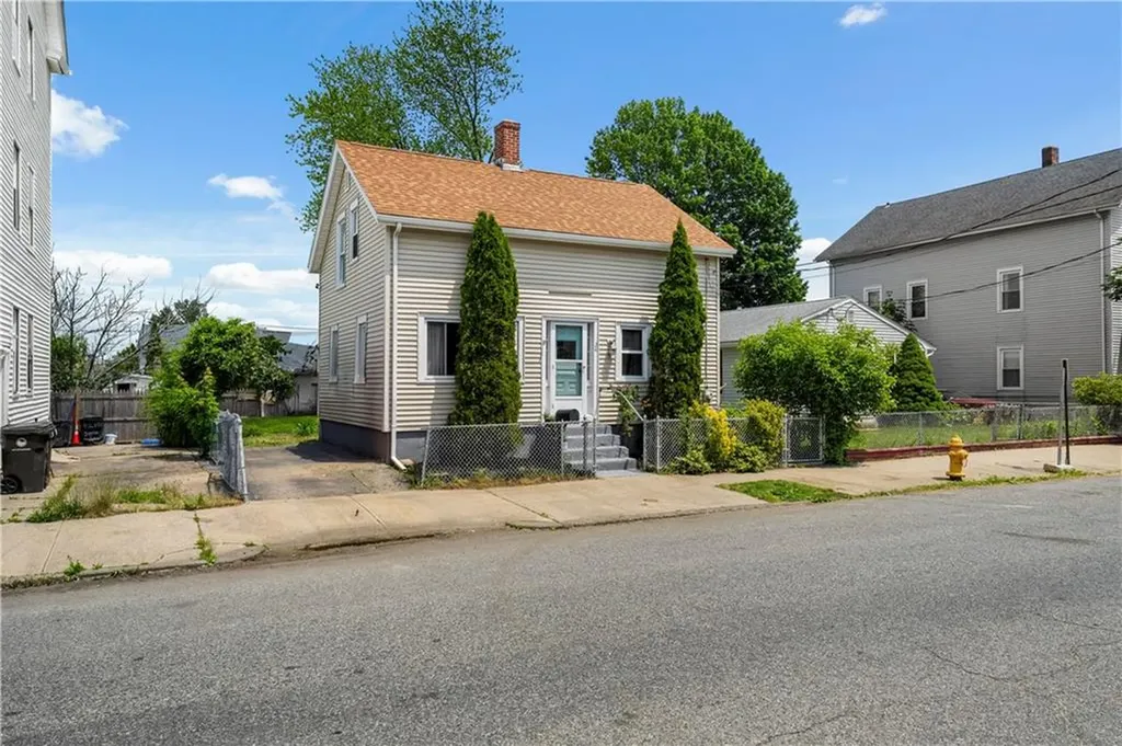 24 Kepler Street Pawtucket RI 02860