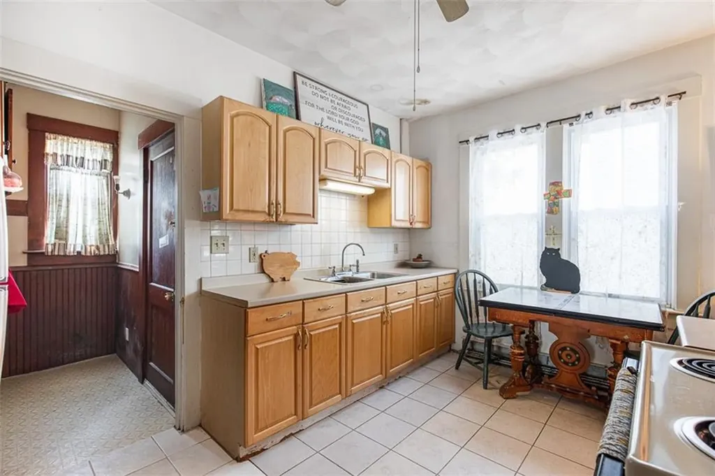 82 Wheeler Avenue Cranston RI 02905