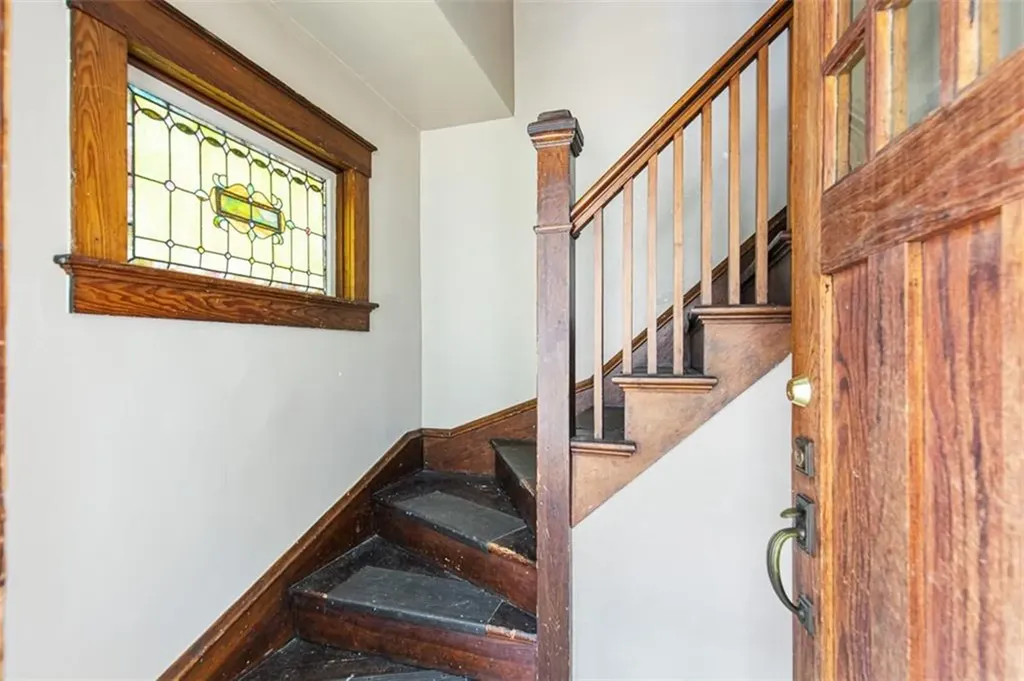 82 Wheeler Avenue Cranston RI 02905