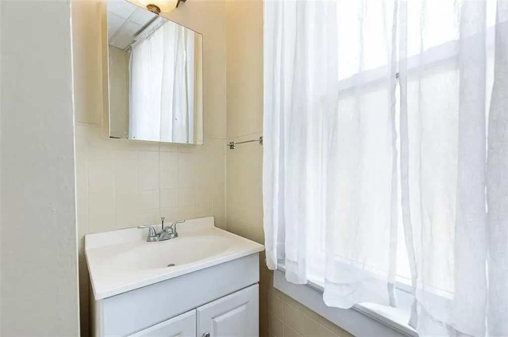 82 Wheeler Avenue Cranston RI 02905