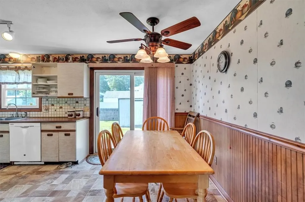 65 Ingalls Street Warwick RI 02889