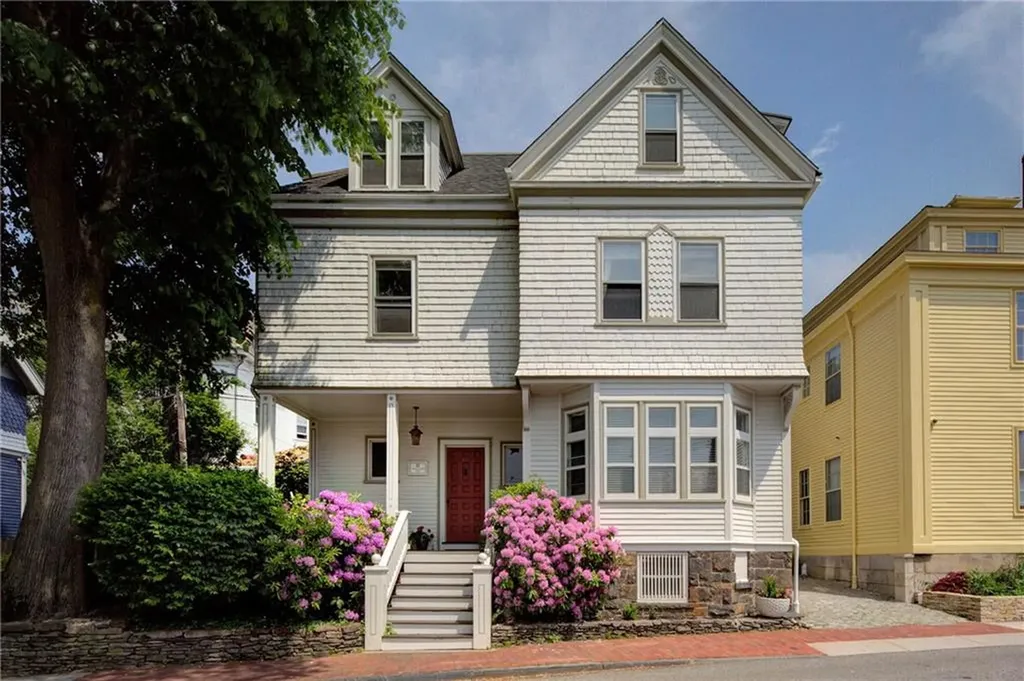 60 Division Street Newport RI 02840