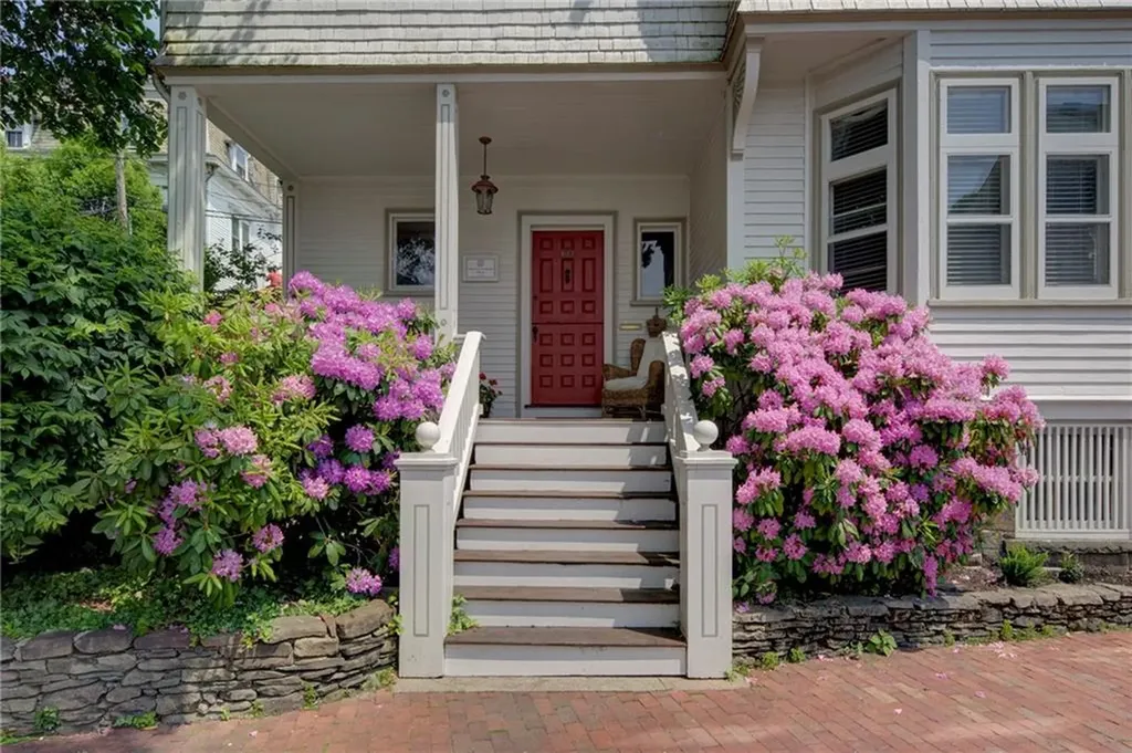 60 Division Street Newport RI 02840