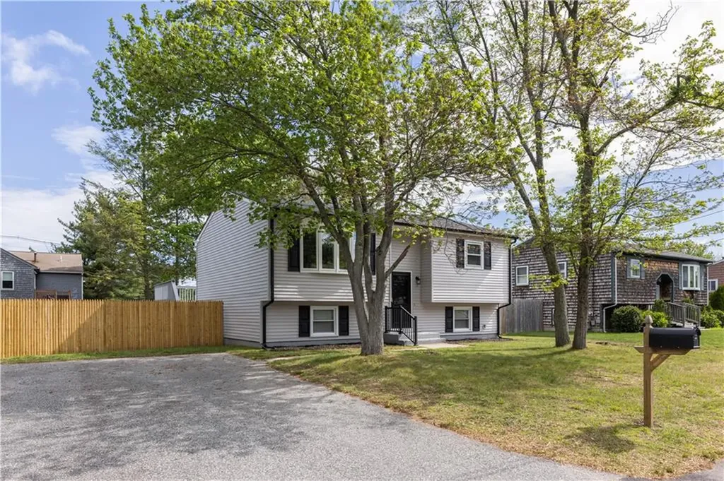 99 Scranton Avenue Warwick RI 02888