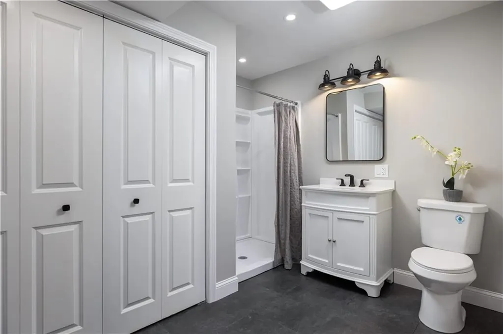 99 Scranton Avenue Warwick RI 02888