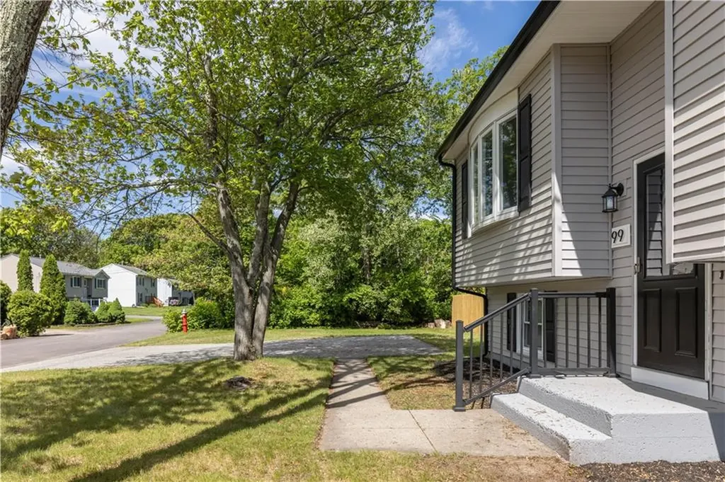 99 Scranton Avenue Warwick RI 02888