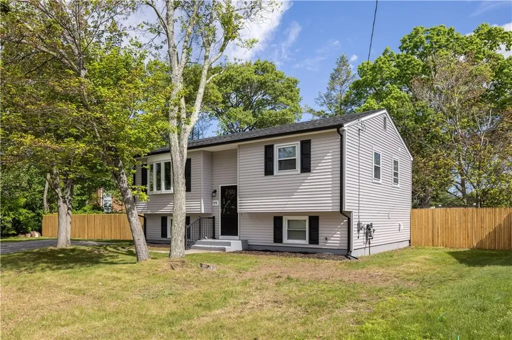 99 Scranton Avenue Warwick RI 02888