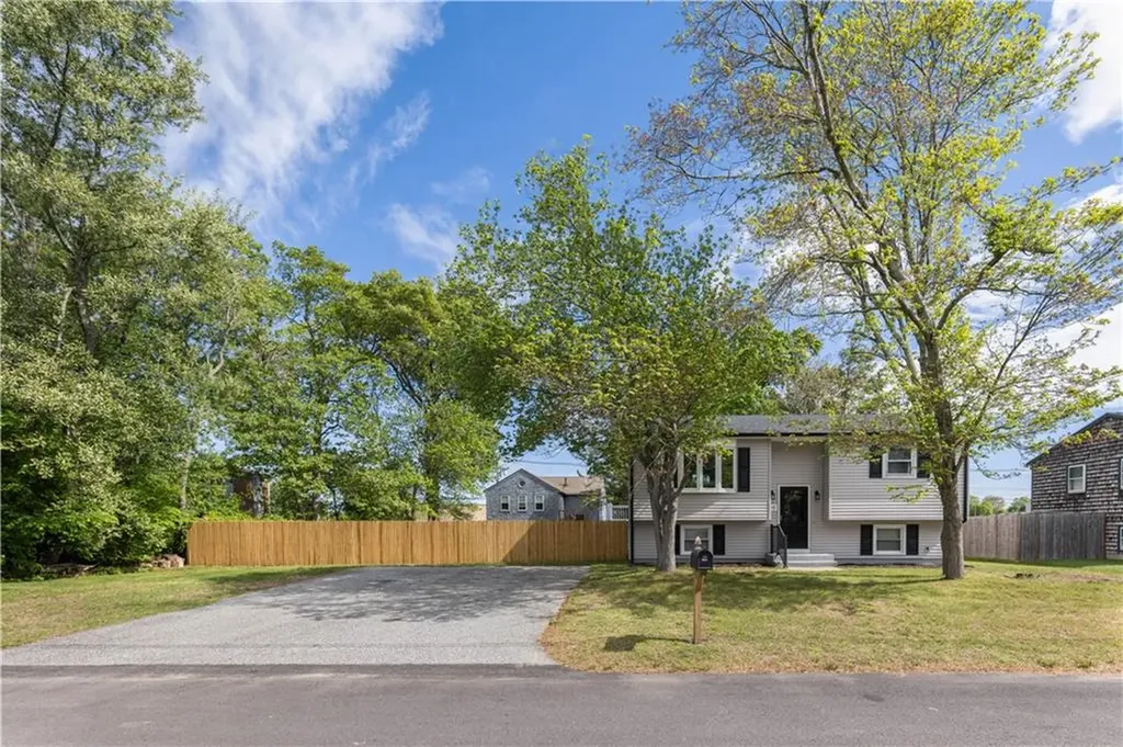 99 Scranton Avenue Warwick RI 02888