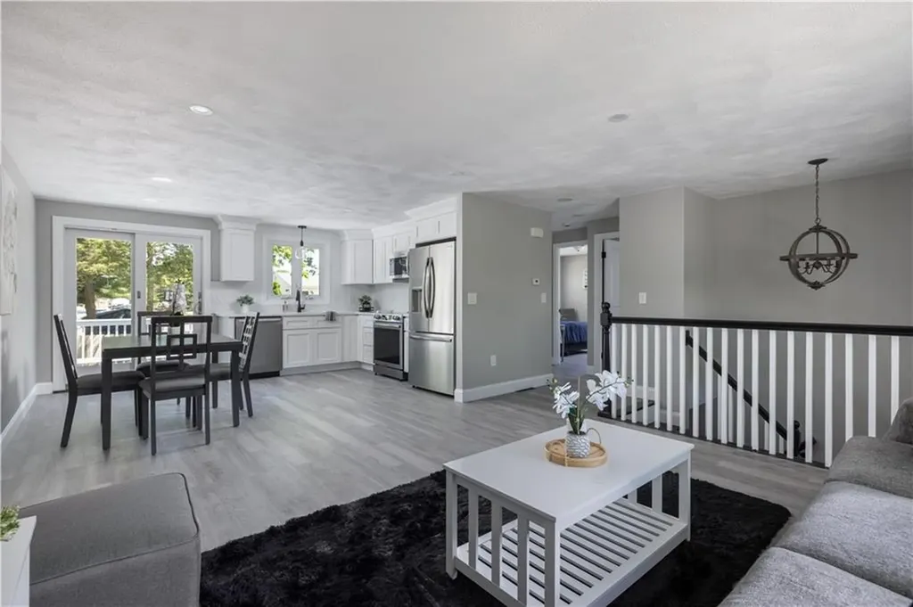 99 Scranton Avenue Warwick RI 02888