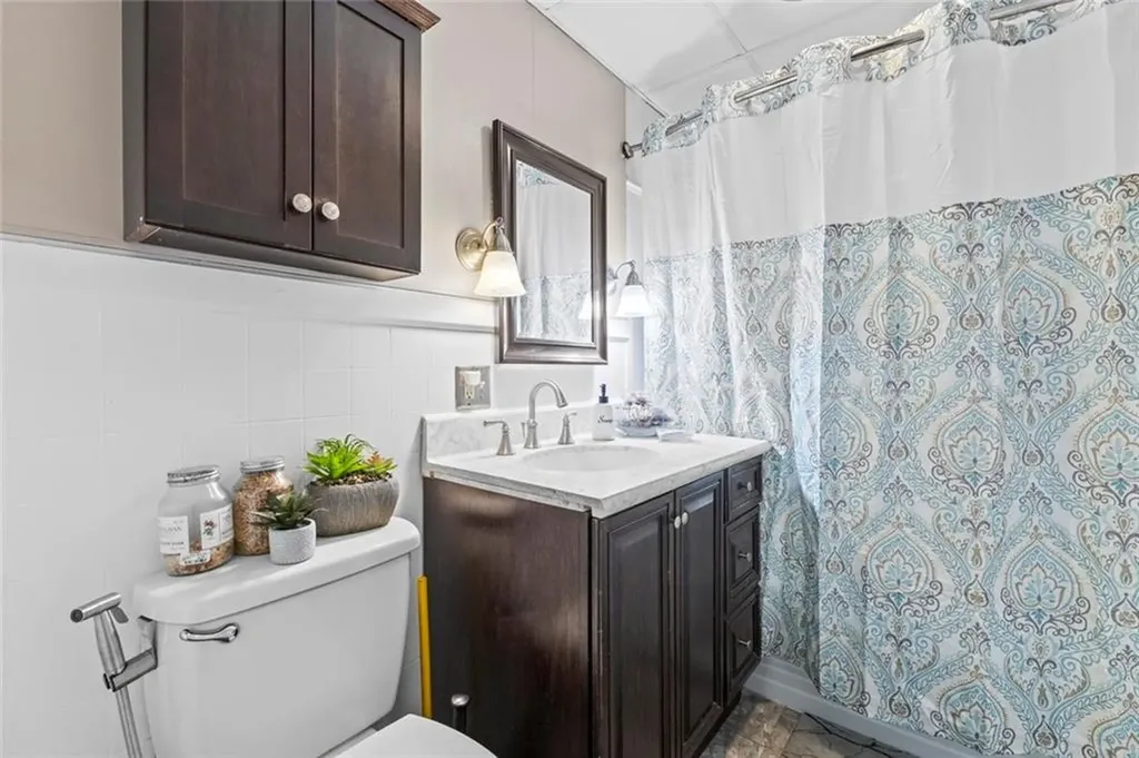 20 Cold Spring Place Woonsocket RI 02895