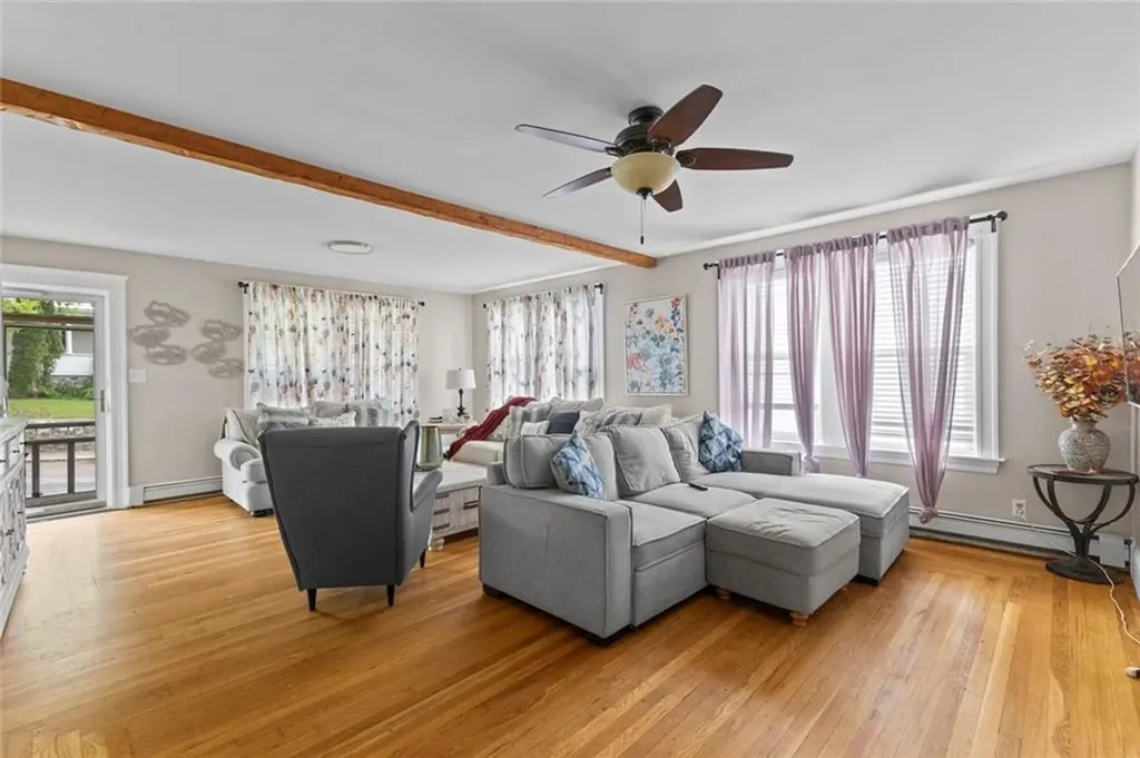 20 Cold Spring Place Woonsocket RI 02895