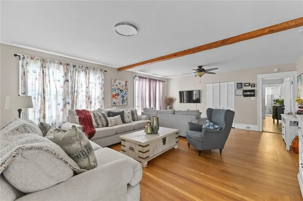 20 Cold Spring Place Woonsocket RI 02895