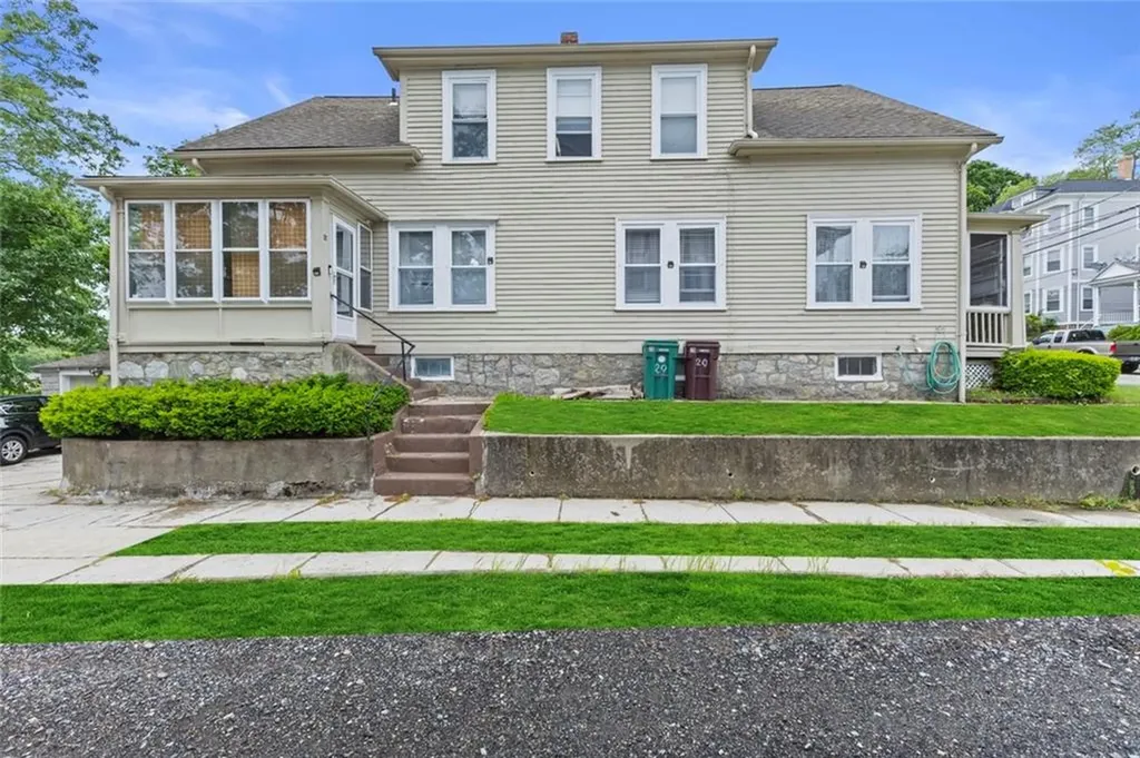 20 Cold Spring Place Woonsocket RI 02895