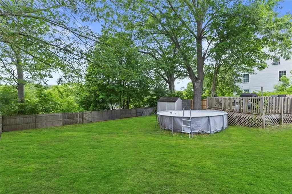 20 Cold Spring Place Woonsocket RI 02895