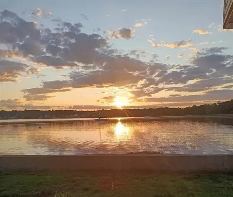 99 Smith Street Bristol RI 02809