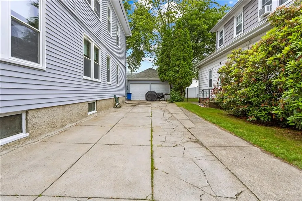 649 Pleasant Valley Parkway Providence RI 02908
