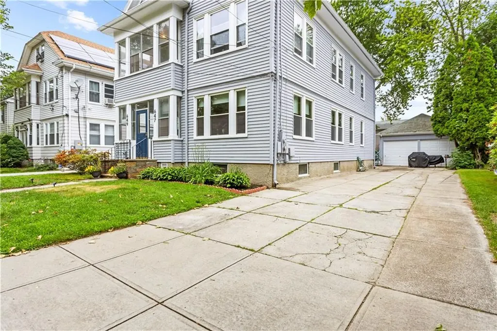 649 Pleasant Valley Parkway Providence RI 02908