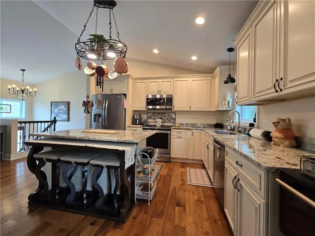 163 Morgan Avenue Johnston RI 02919