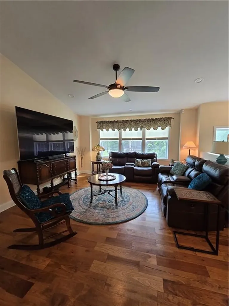 163 Morgan Avenue Johnston RI 02919