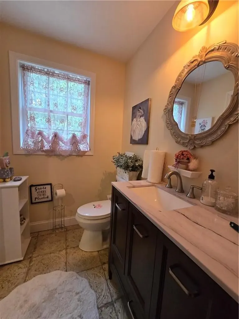 163 Morgan Avenue Johnston RI 02919