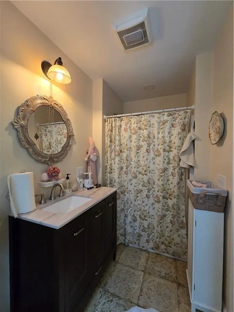 163 Morgan Avenue Johnston RI 02919