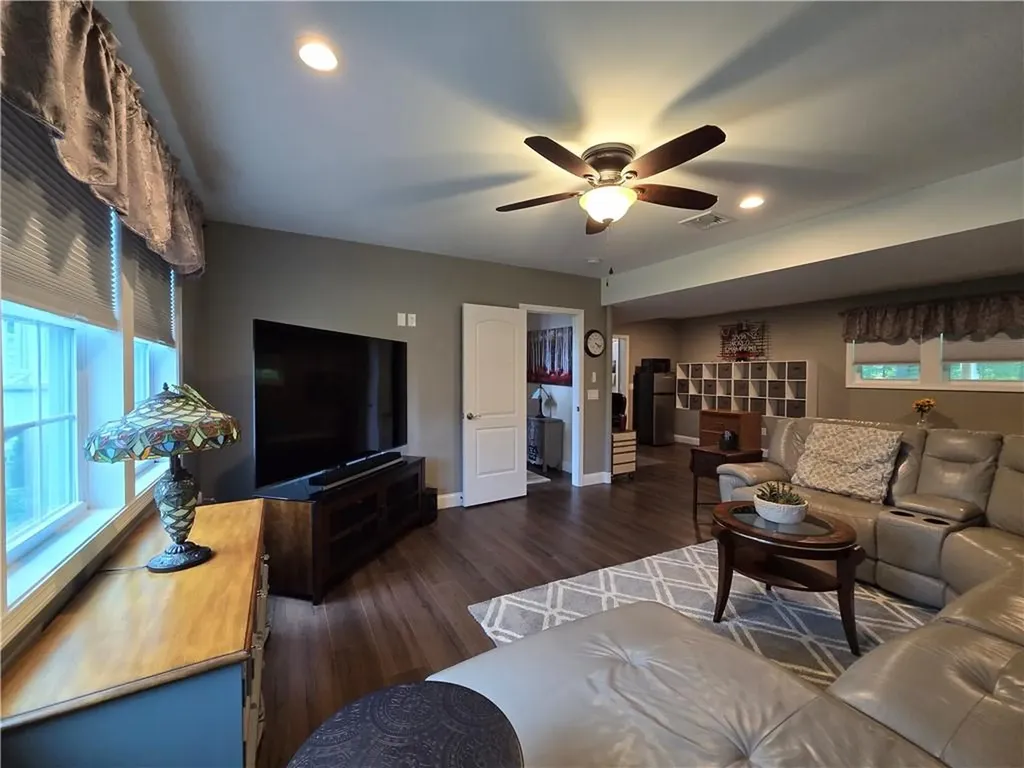 163 Morgan Avenue Johnston RI 02919