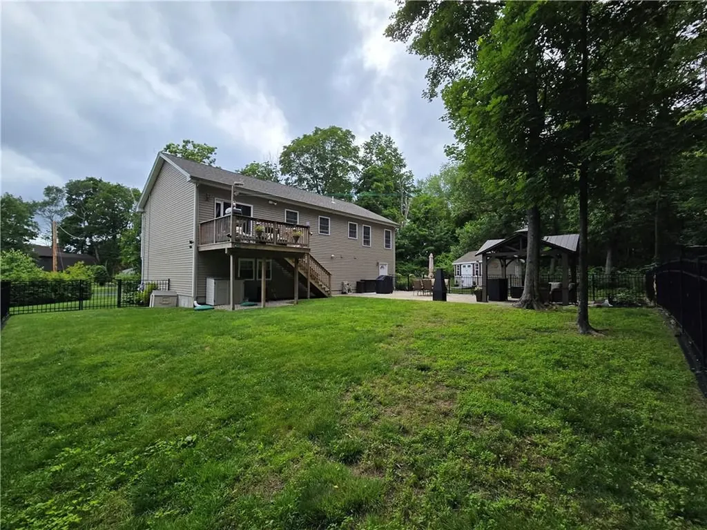163 Morgan Avenue Johnston RI 02919